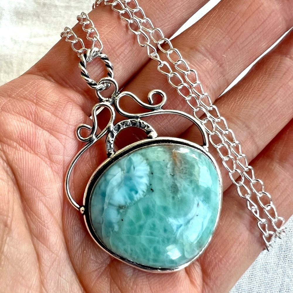 925 Calming Caribbean Larimar Ornate Pendant Necklace - Picture 1 of 8